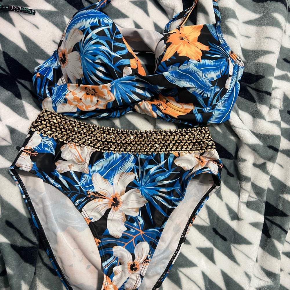 Floral Bikini Set with High-Waisted Bottoms